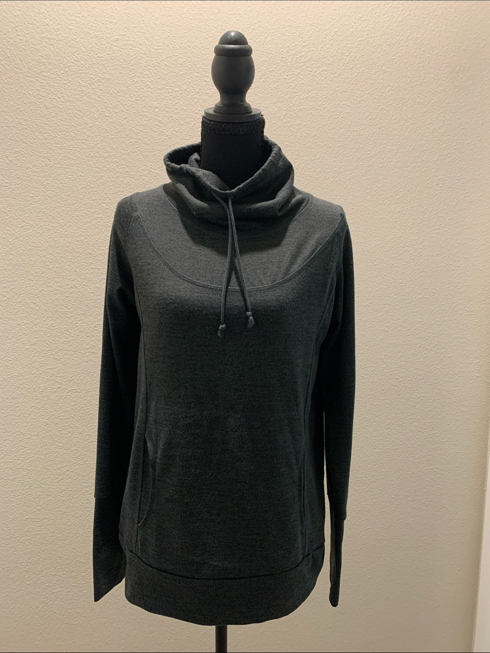Carve Designs Dark Green Cowl Neck Pullover (Size S)